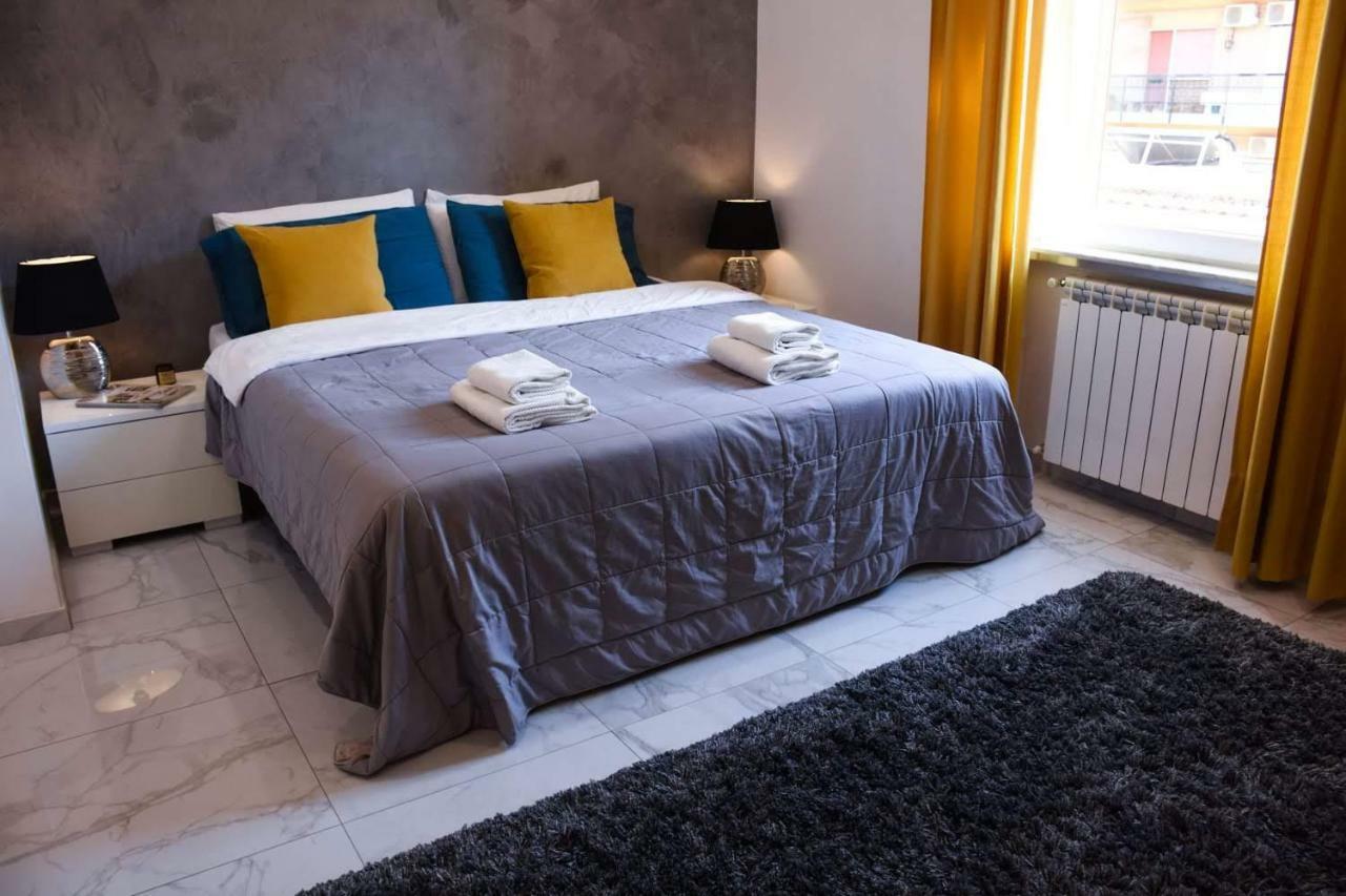 Rampa Brancaleone Apartment Rome Bagian luar foto